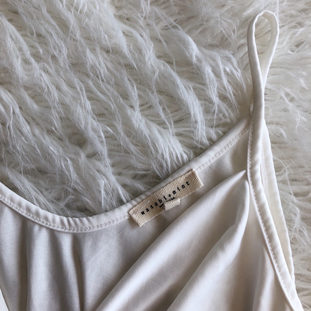 White Flowy Tank Top - Picture 2 of 8